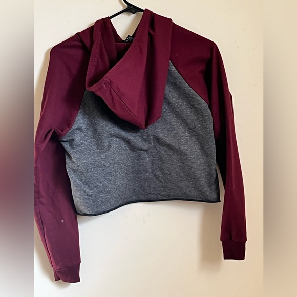 Cropped Long Sleeved Tee - Picture 2 of 3